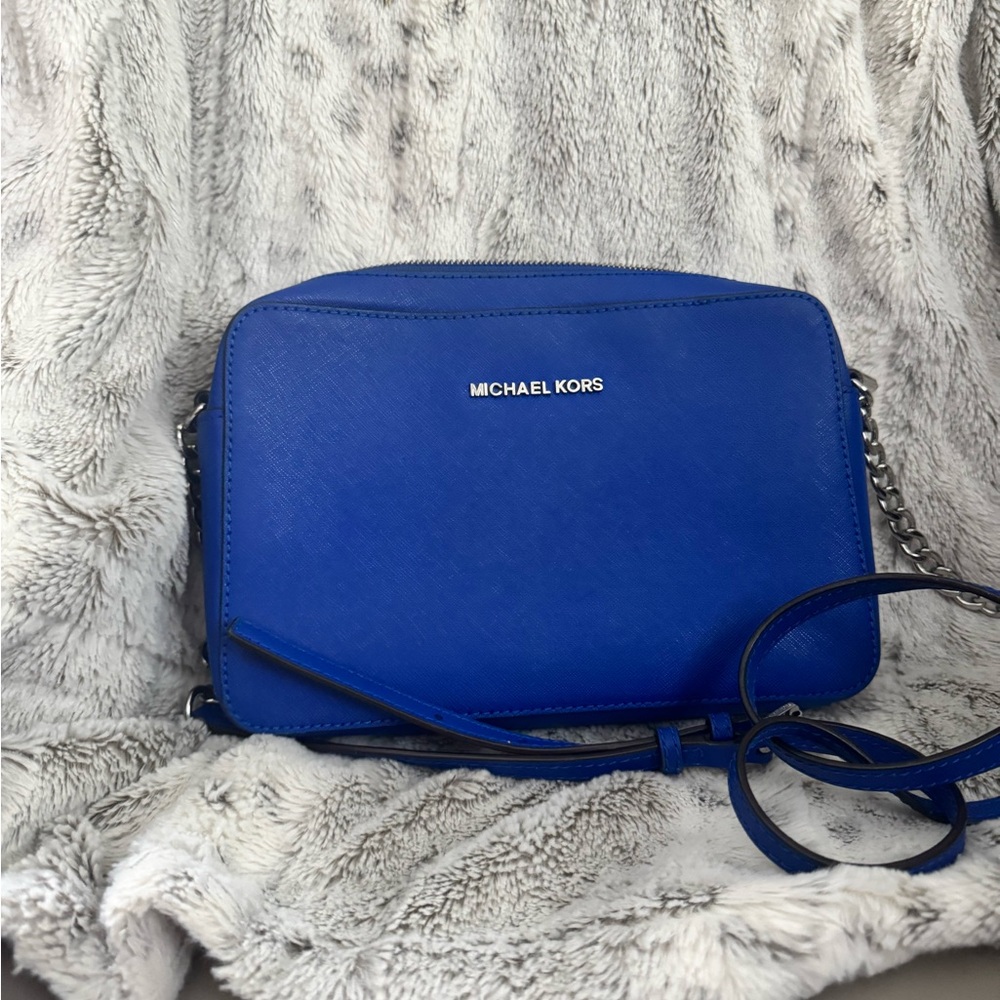 Michael kors blue crossbody